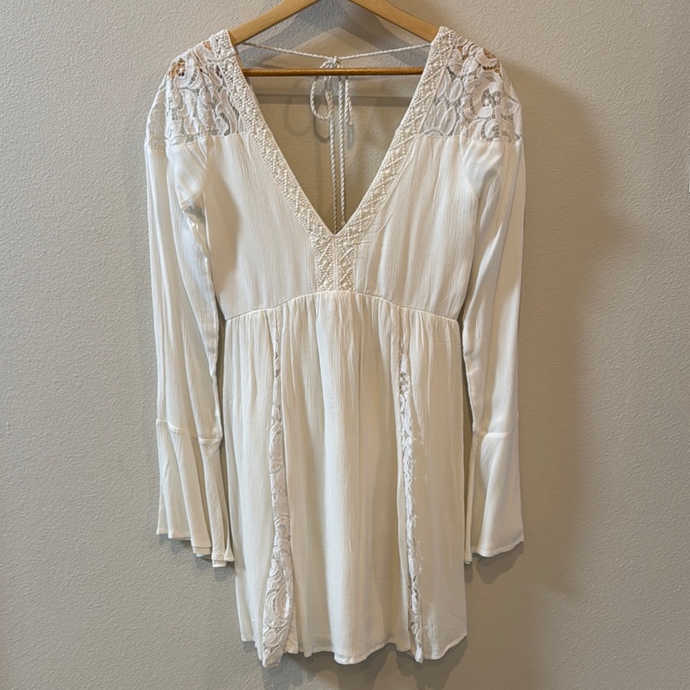 NWT Small Abercrombie & Fitch Elegant White Lace Trim Dress!